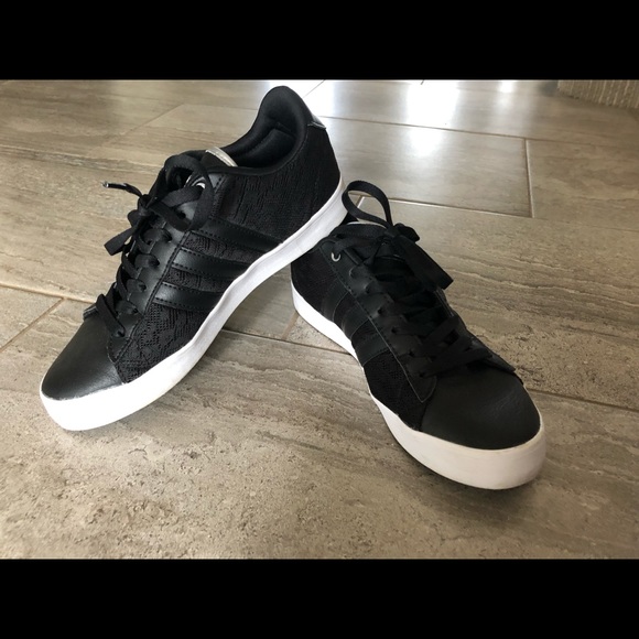 adidas Shoes - Adidas cloud foam sneaker